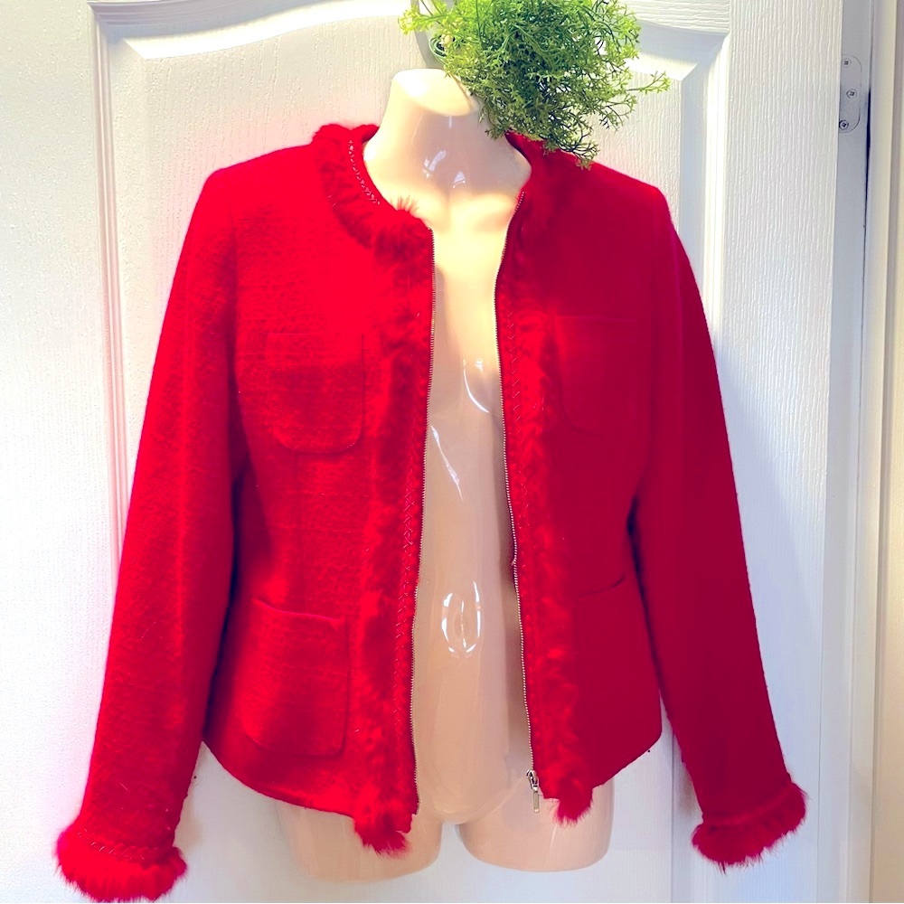 🌸3 for $30 Dalia-Bright Pink tweed Jacket Feather zipper Size 4 collarless